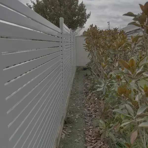 Aluminium slat fencing and screening